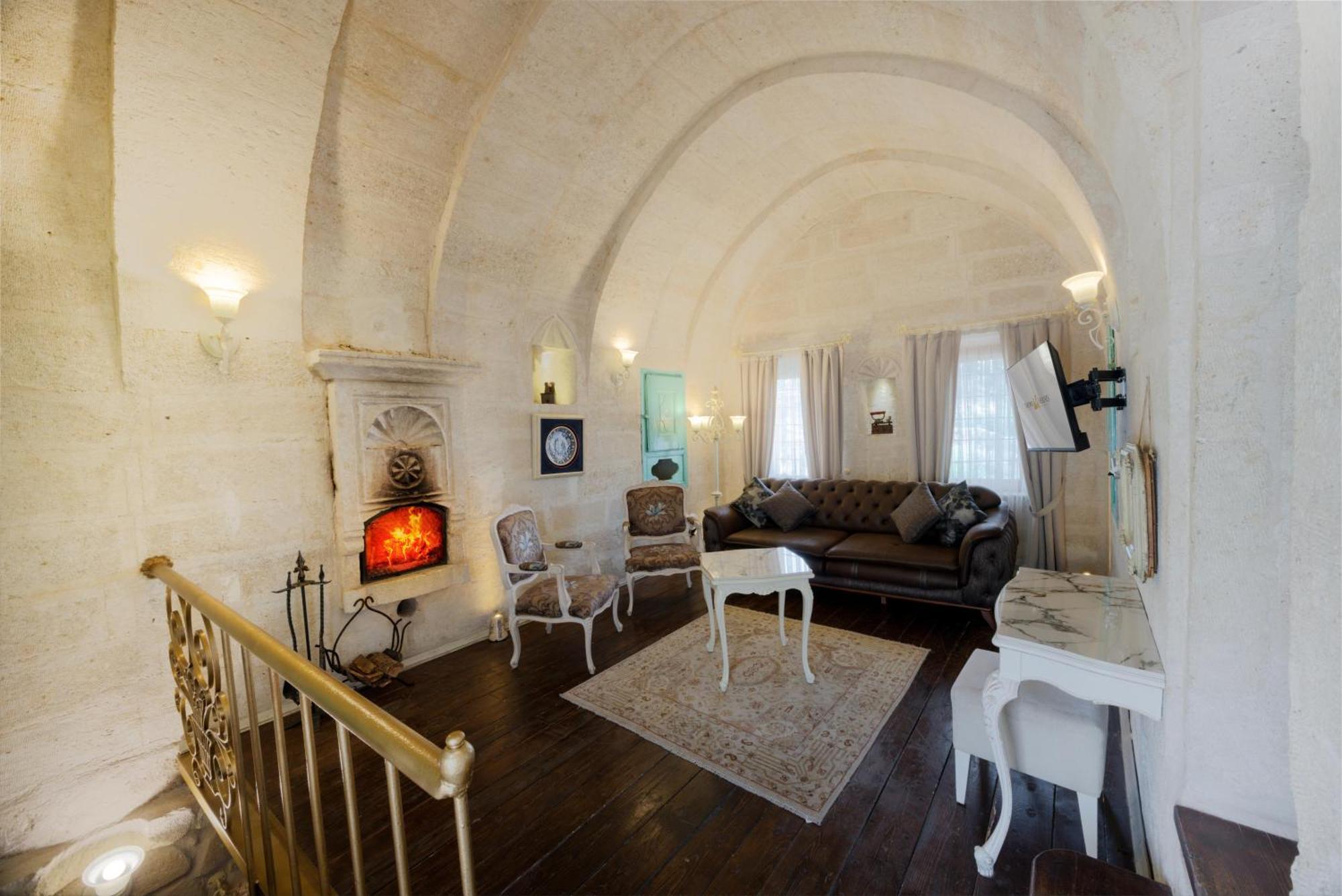 Tafoni Houses Cave Hotel Ortahisar Exterior photo