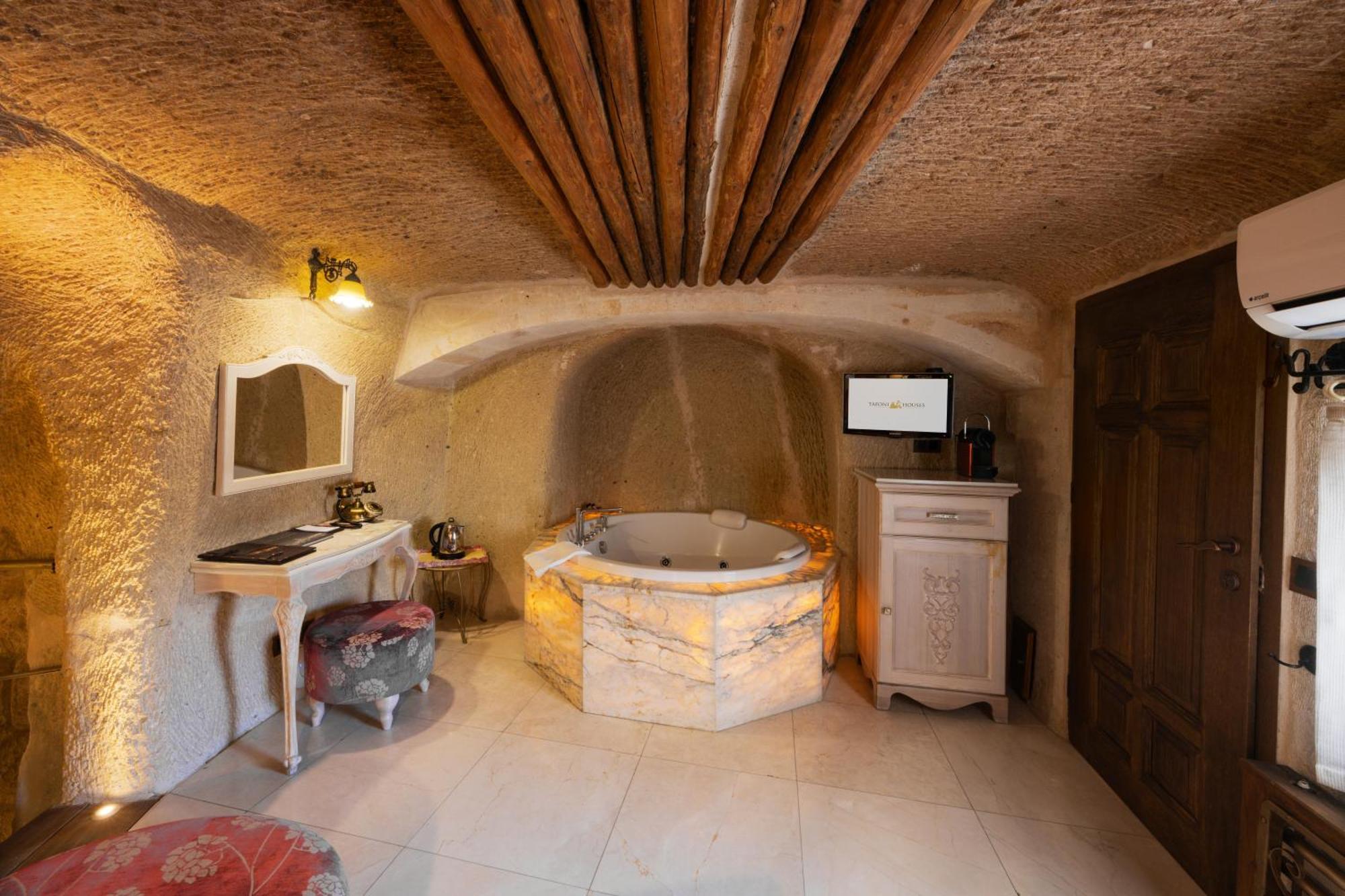 Tafoni Houses Cave Hotel Ortahisar Exterior photo